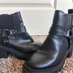Stylish Black Ankle Boots